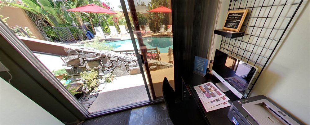 Triangle Inn Clothing Optional Resort For Men Palm Springs Esterno foto